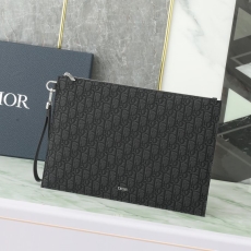 Christian Dior Clutch Bags